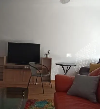 Apartman Aurora *